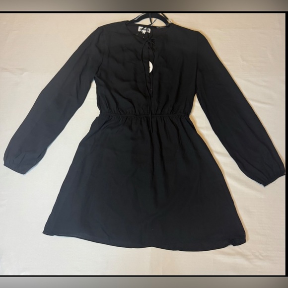 About Us Dresses & Skirts - Women’s Small Black Dress. About Us. Knee Length.  100% Polyester